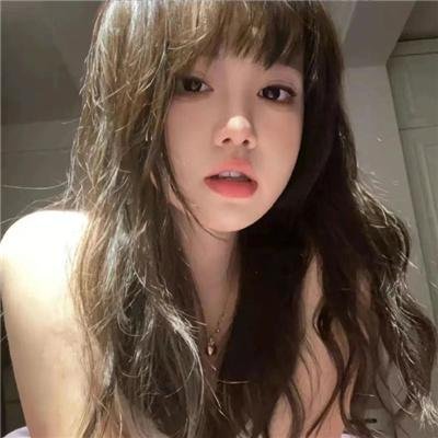中间的房子